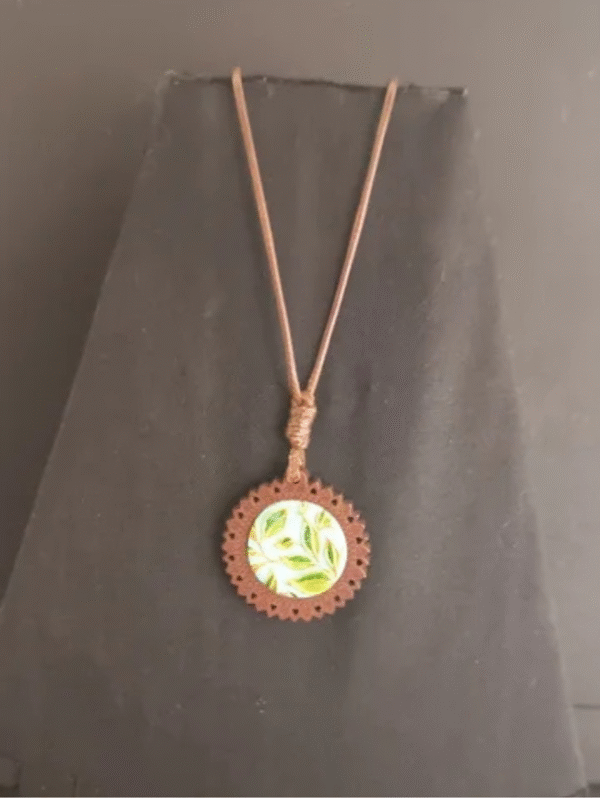 COLLAR